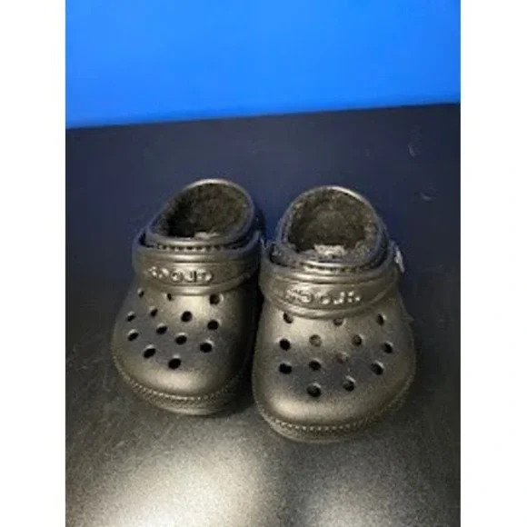 Crocs Classic Lined Clog Child (1-2yr) Size C4 Black Faux Fur Fuzzy SlipOn Shoes - Picture 1 of 10